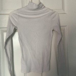 Hollister lettuce high neck sweater (S)